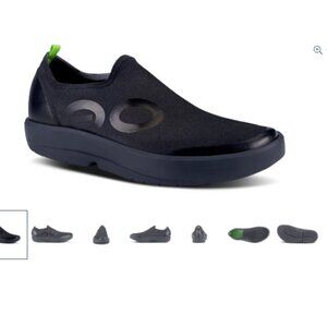 New in box OOFOS men’s size 9.5 OOmg Eezee Low Shoe - black